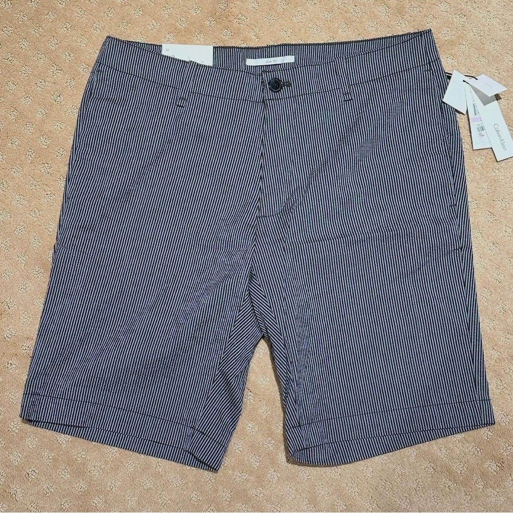 NWT Calvin Klein men’s black and grey striped shorts